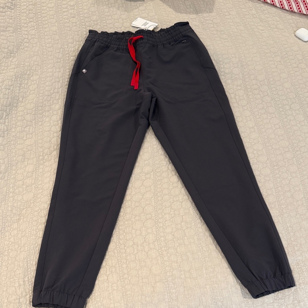 Figs Regina Joggers—Ruffle waistband!